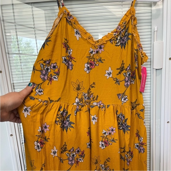 *NWT Mustard Yellow Floral Maxi Dress size Large Xhilaration; fall family photos - Picture 10 of 11
